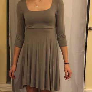 3/4 sleeve gray dress